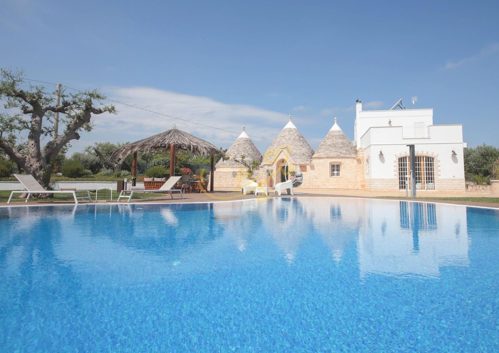 TD Trulli Bruco Large Pool for Family Fun in Monopoli, Italy