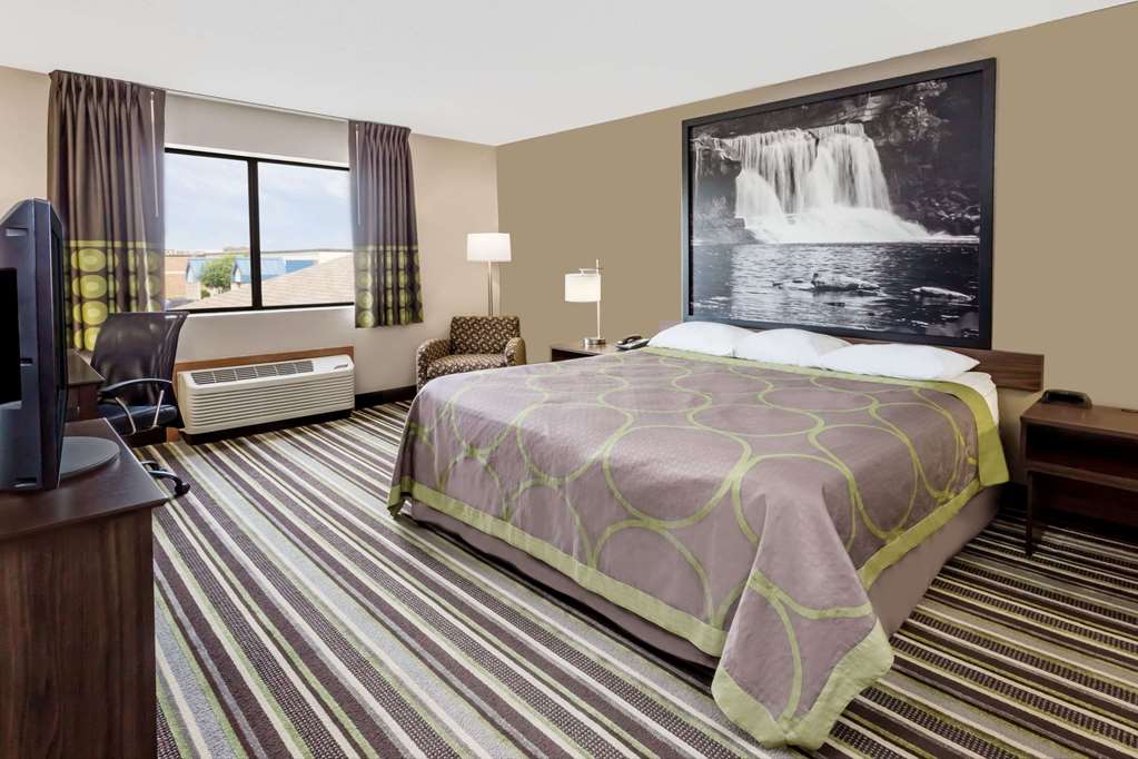 Super 8 by Wyndham Plymouth - photo 9