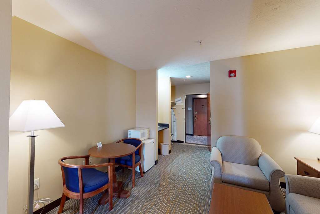Ramada by Wyndham Strasburg Shenandoah Valley - photo 23