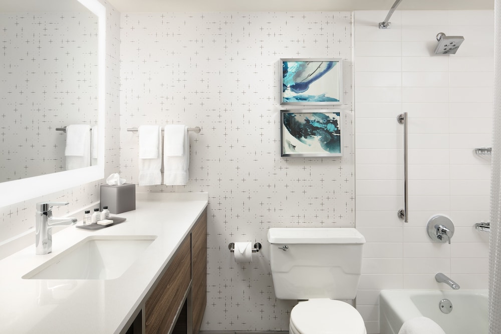 Crowne Plaza Houston Med Ctr Galleria Area by IHG - photo 36