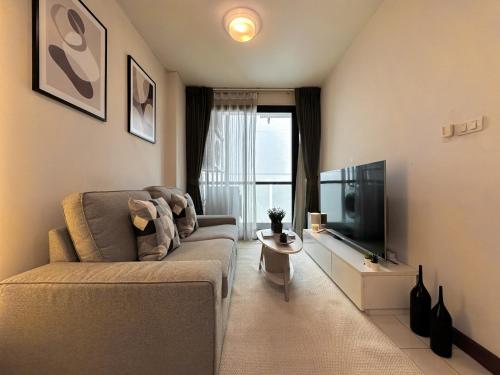 Stylish Low rise 1BR Ultra Fast WiFi BTS Thonglor — 4-Star Luxury Hotel in Bangkok, Thailand