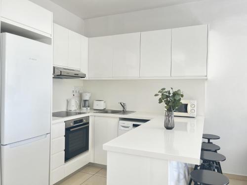 Phaedrus Living Constantinos 111