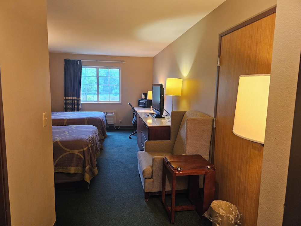Super 8 by Wyndham Ava - photo 16