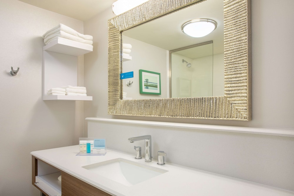 Hampton Inn Fishkill - photo 16