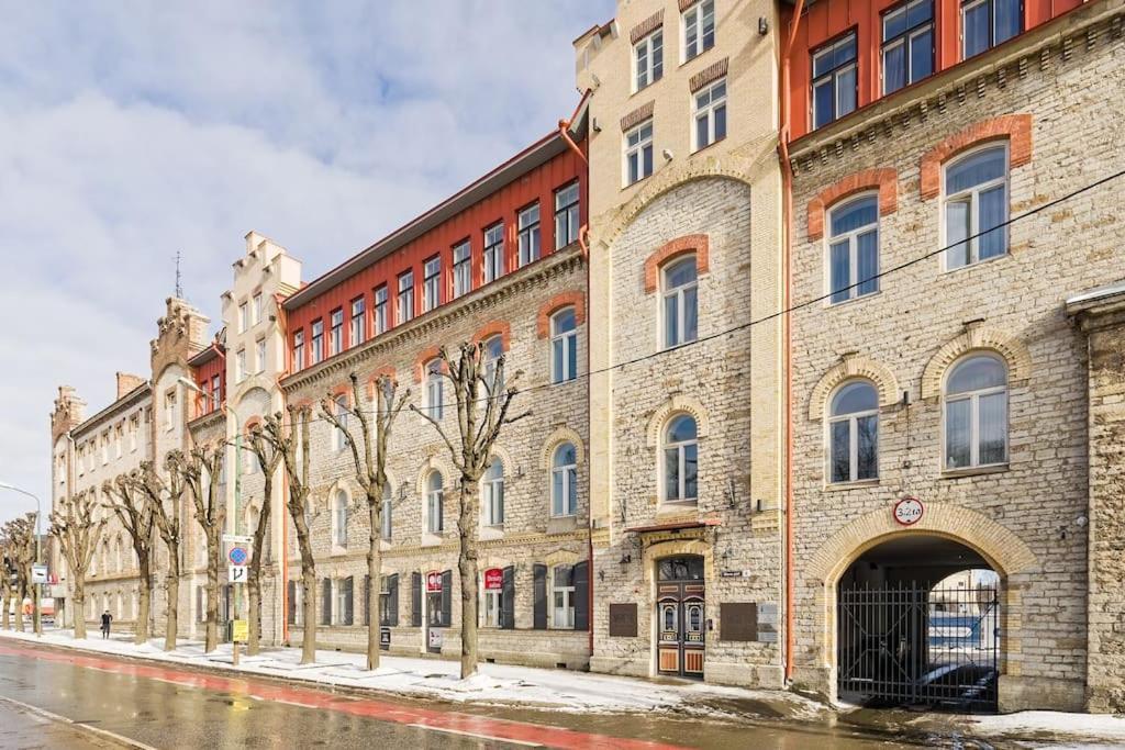 Stylish City Center Studio Next to the Old Town