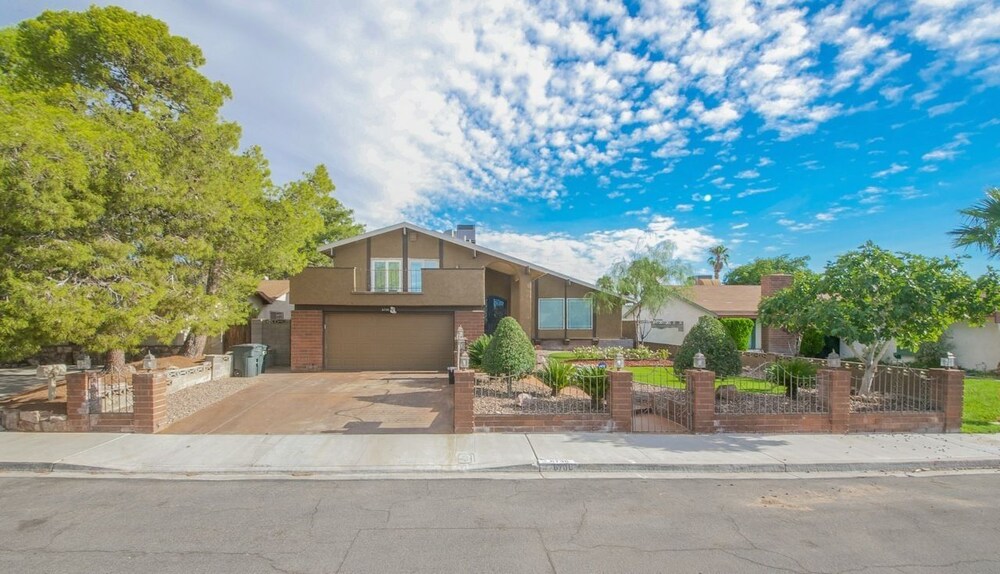 4br 9m to Vegas Strip with Spa in Las Vegas, United States