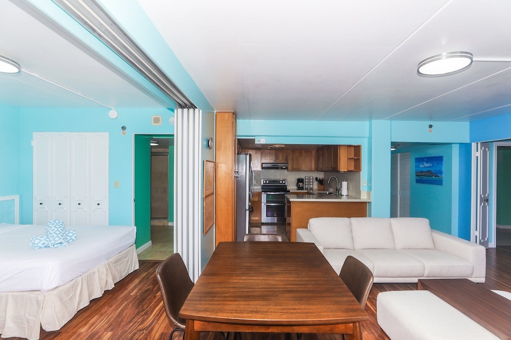 Ilikai Tower 1934 Condo with Fully Equipped Kitchen Great for longer stays by RedAwning - photo 28