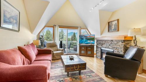 Heron Point by StayIn — 4-Star Luxury Hotel in Invermere, Canada
