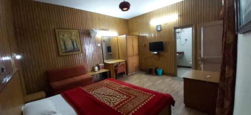 Goroomgo Dalhousie Shangrila Hotel in Dalhousie, India