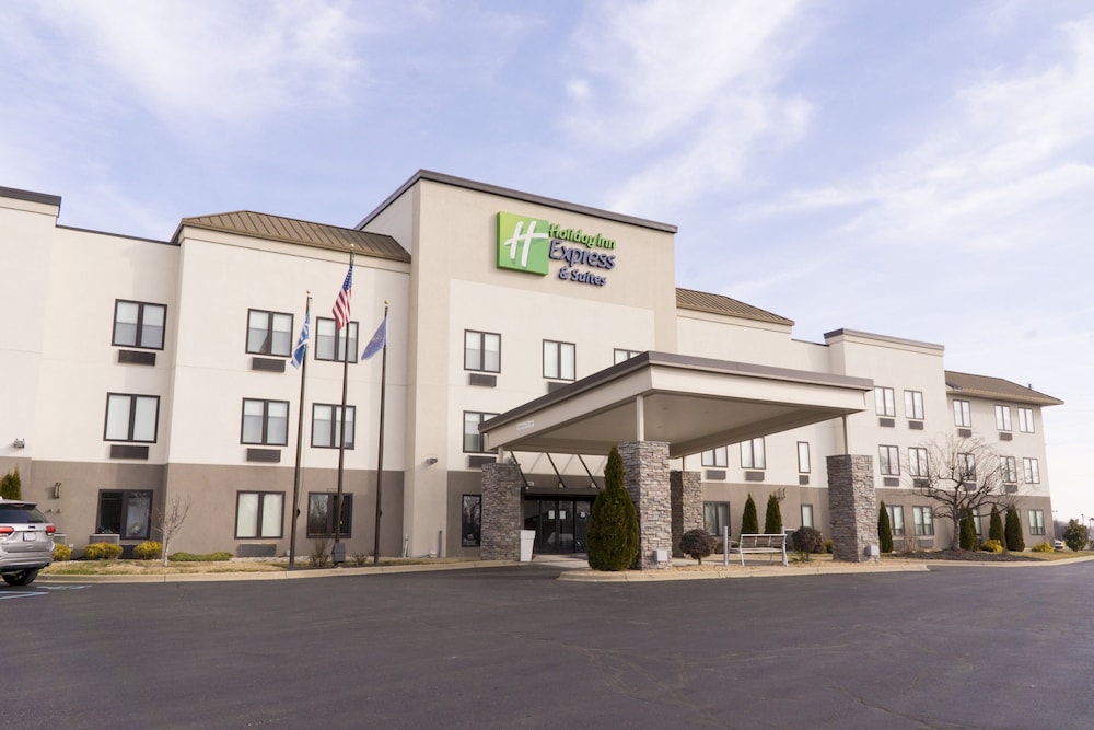 Holiday Inn Express Hotel & Suites Madison by IHG - photo 79