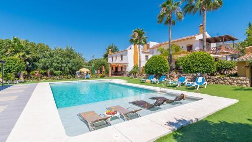 Cortijo Los Tulipanes Periana by Ruralidays — hotel in Periana