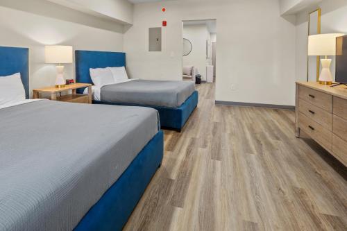Seaport Suites - photo 12