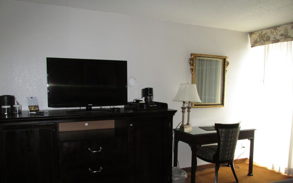 Charleston Grand Hotel - photo 24