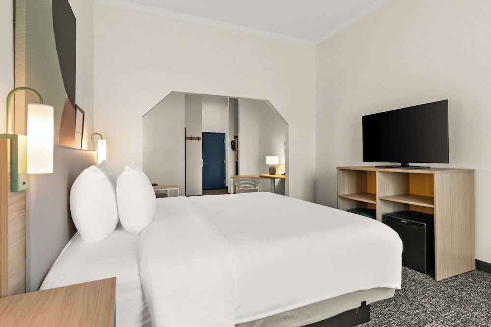 Spark by Hilton Commerce GA - photo 21