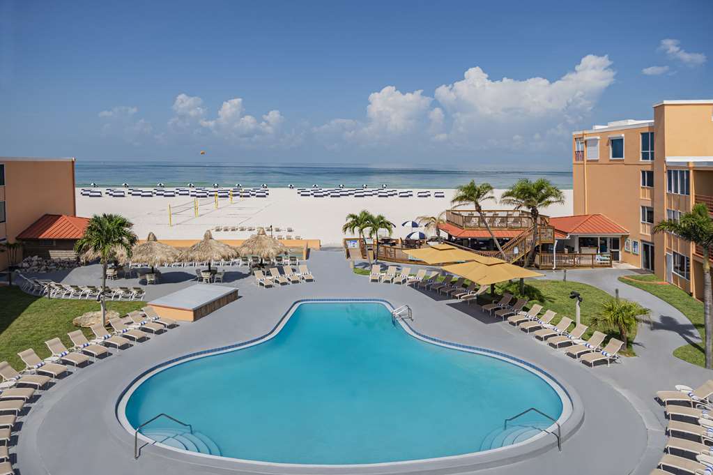 Dolphin Beach Resort - carbon neutral hotel in Saint Pete Beach