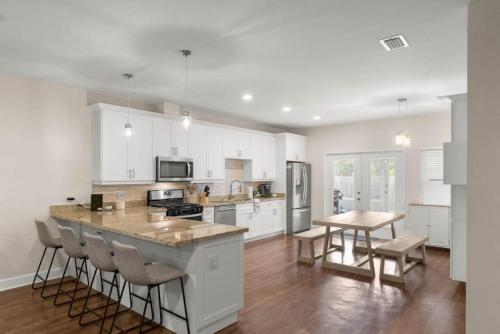 The Gator Grove Retreat — Gainesville