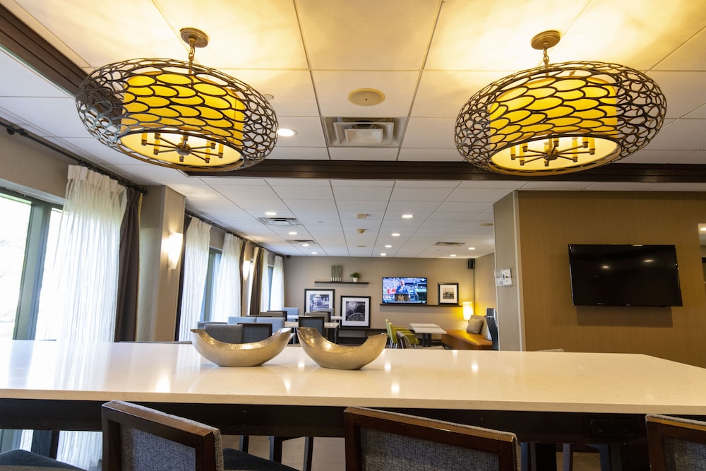 Hampton Inn Ridgefield Park - photo 49