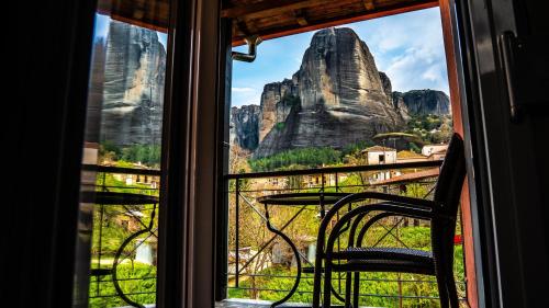 Rooms Batalogianni — 4-Star Luxury Hotel in Kalampaka, Greece