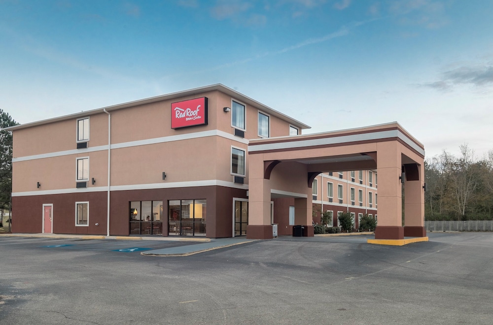 Red Roof Inn & Suites Biloxi Ocean Springs - featured photo