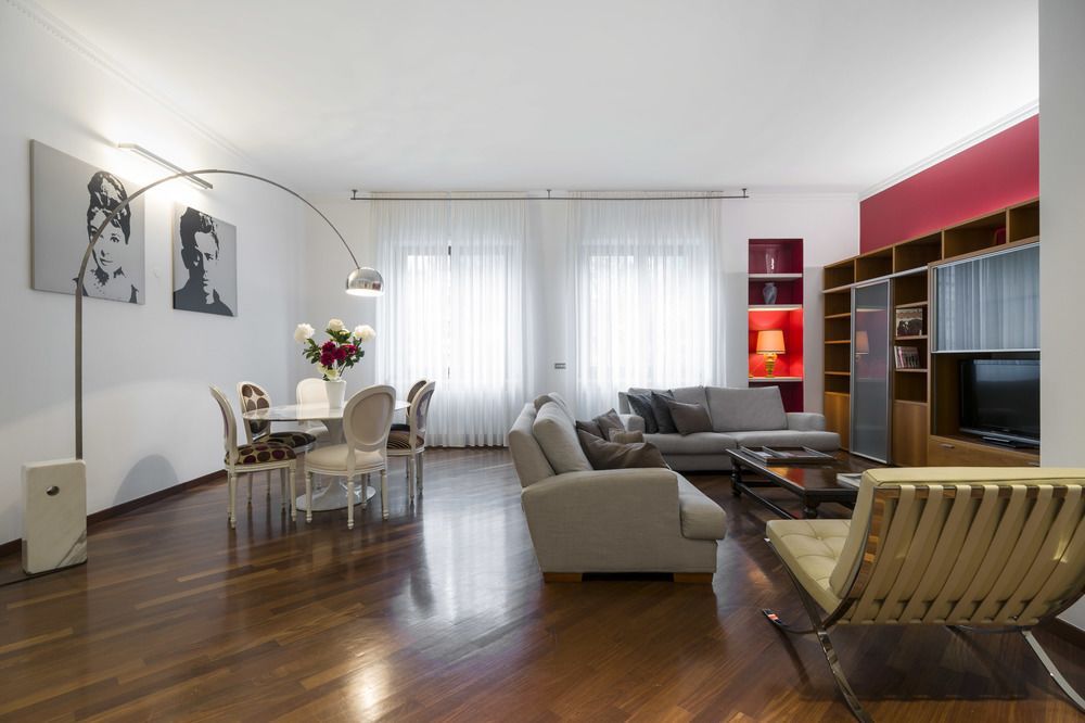 Hacca Collection Porta Venezia 3br — 4-Star Luxury Hotel in Milan, Italy