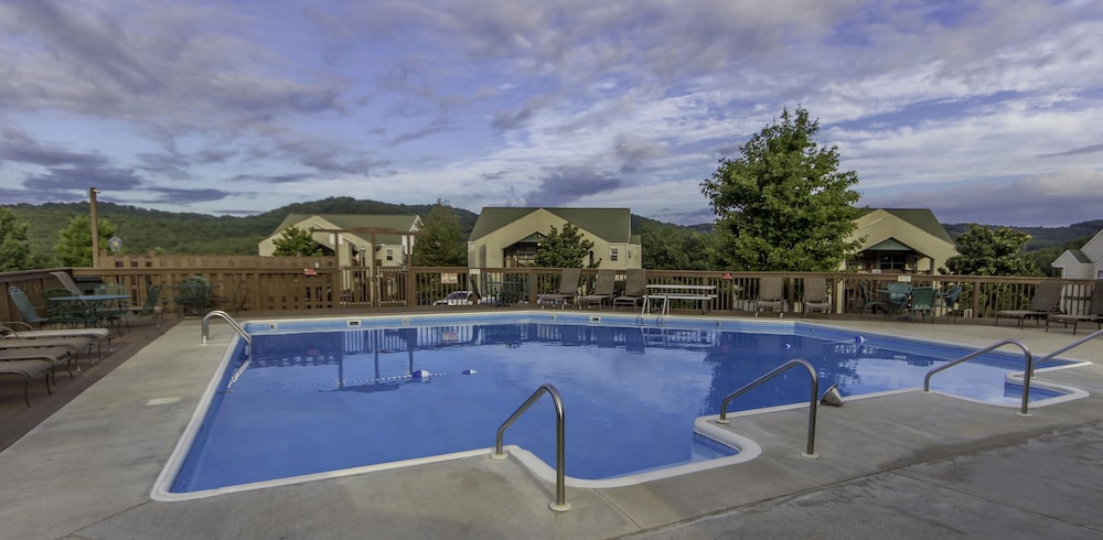 Eagles Nest Condo Resort - last minute hotel in Branson