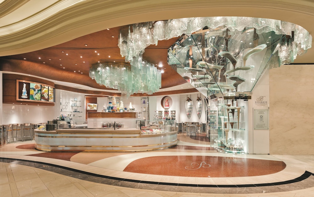 מזון ומשקאות