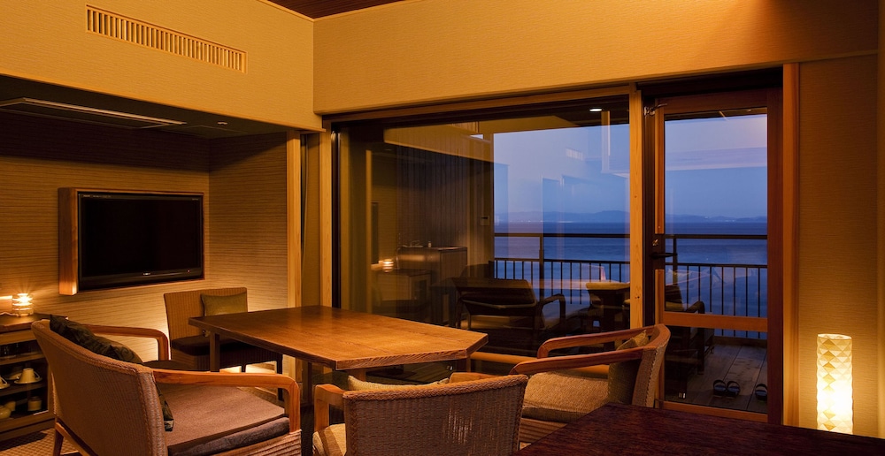 Hotel New Awaji — Sumoto — photo 5