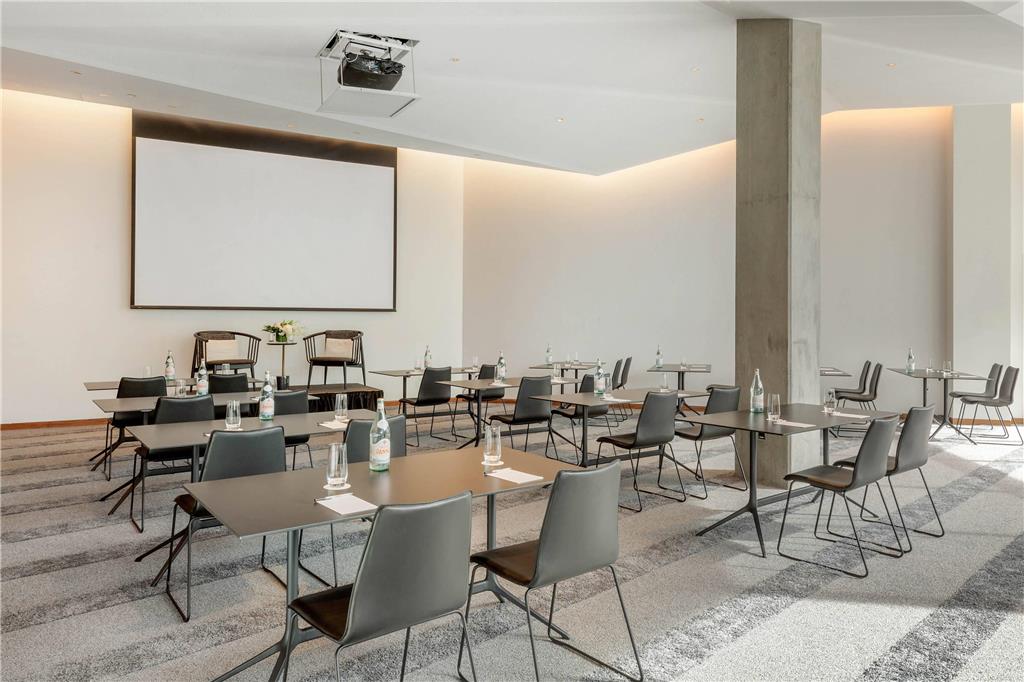 Cambria Hotel Boston Downtown Seaport - photo 39