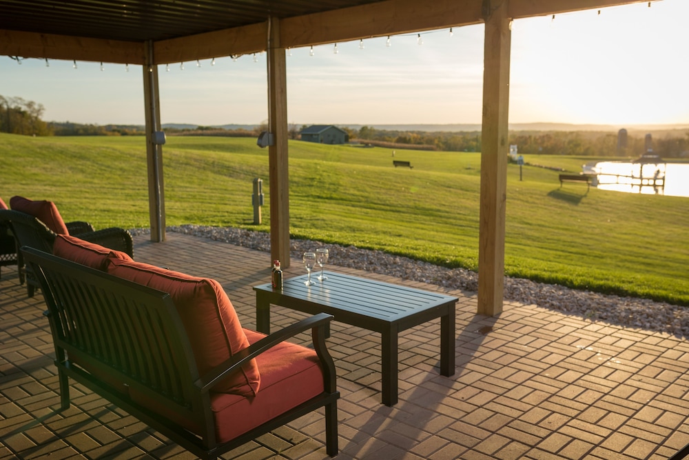 Lefevre Inn and Resort - photo 46