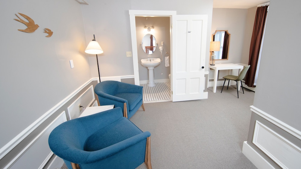 The New London Inn - photo 35