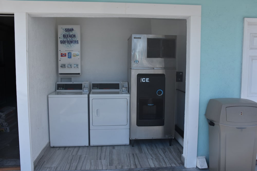 Destin Inn and Suites - photo 47