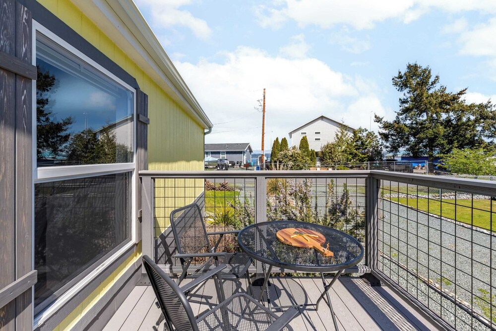 Sunny by the Sound by AvantStay Coastal Escape - photo 33