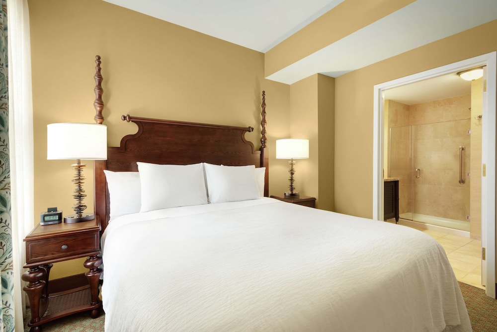 Embassy Suites by Hilton Savannah Historic District - photo 8