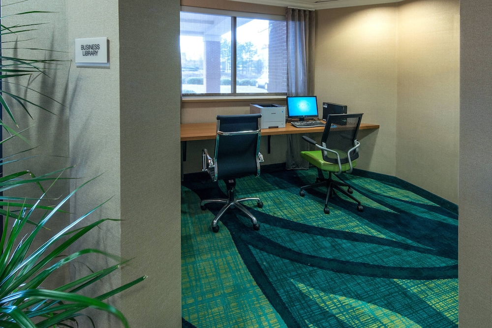 SpringHill Suites by Marriott Greensboro - photo 17