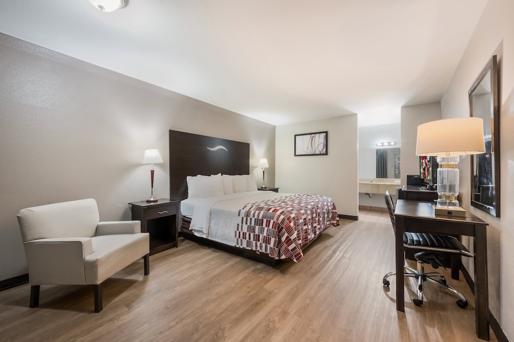 Red Roof Inn College Station - featured photo