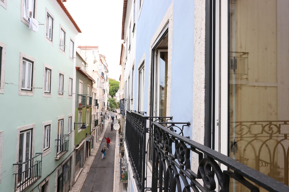 Hello Lisbon Rossio Teatro Nacional — 4-Star Luxury Hotel in Lisbon, Portugal