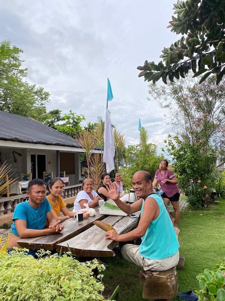 Seaview Beach Resort — hotel in Sibulan