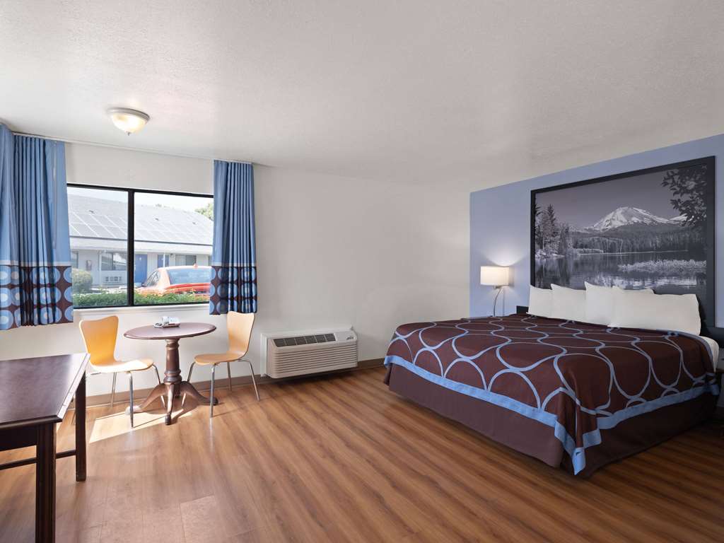 Super 8 by Wyndham Dunnigan - photo 14