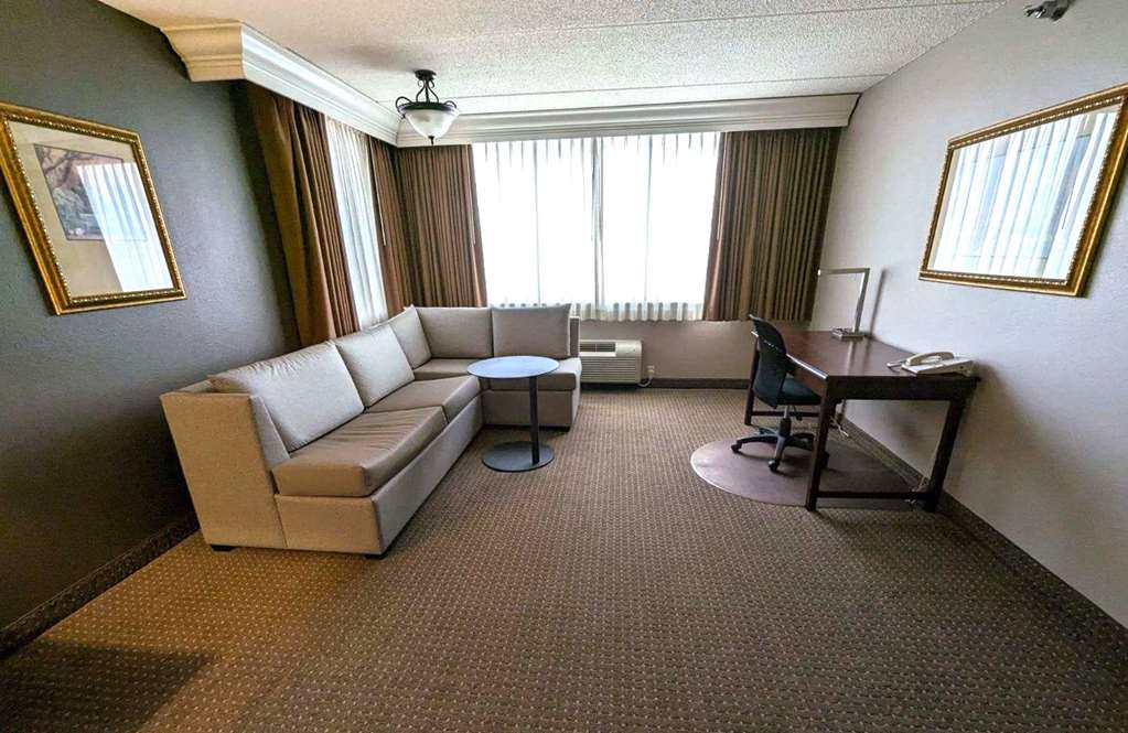 Best Western Plus Kelly Inn - photo 14
