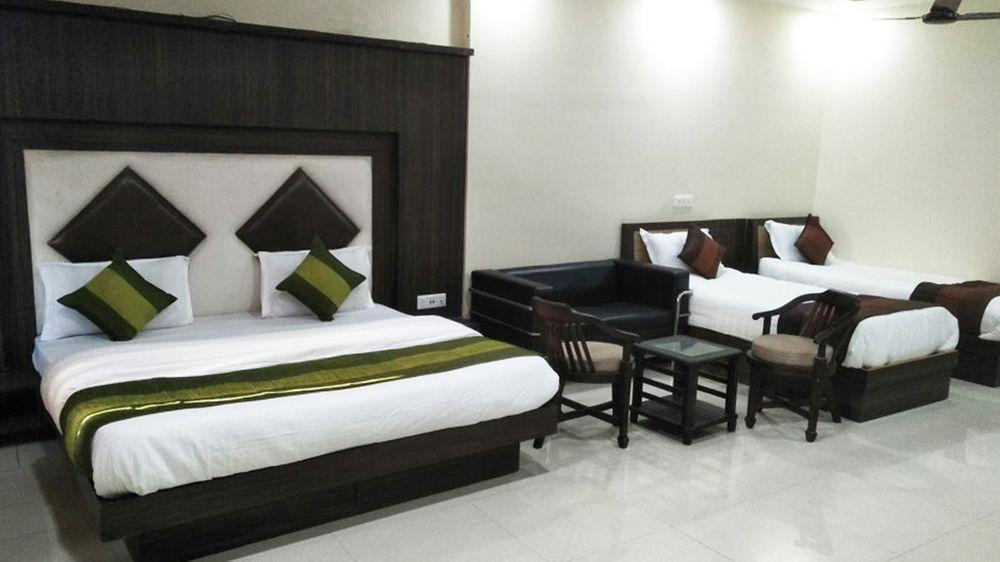 R.S Hotel & Restaurant