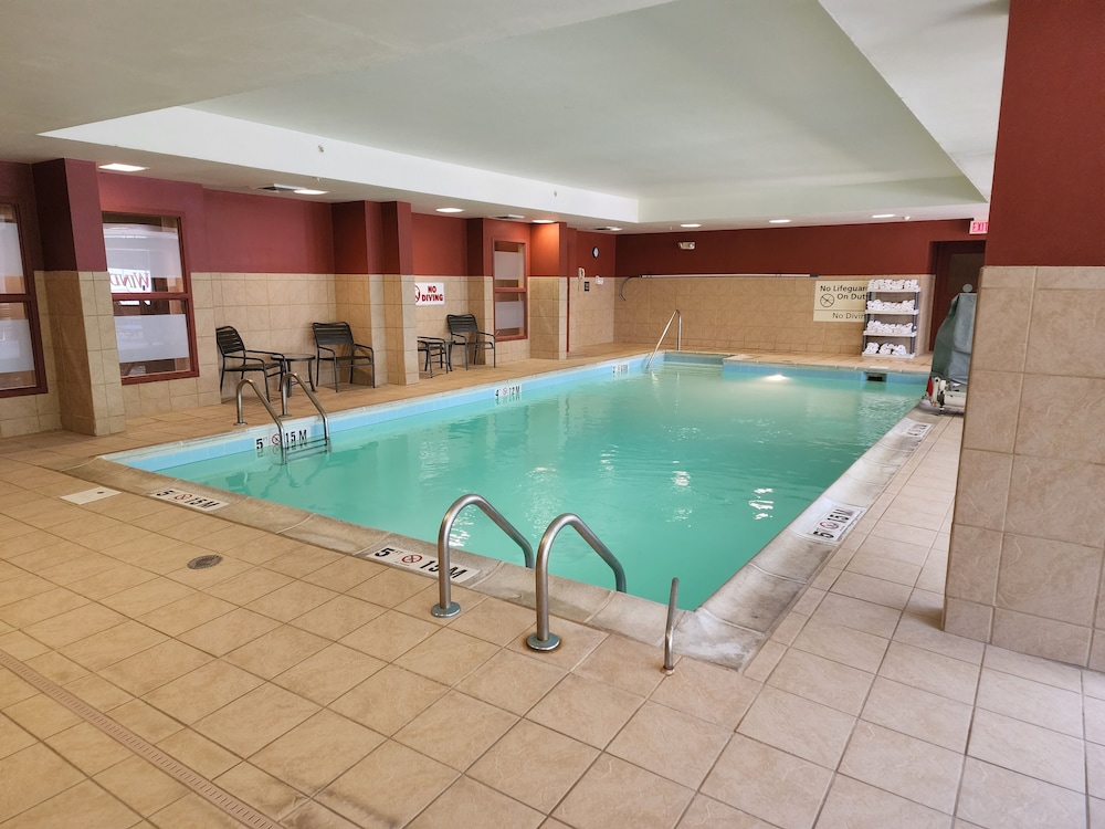 Hampton Inn Lafayette - photo 37