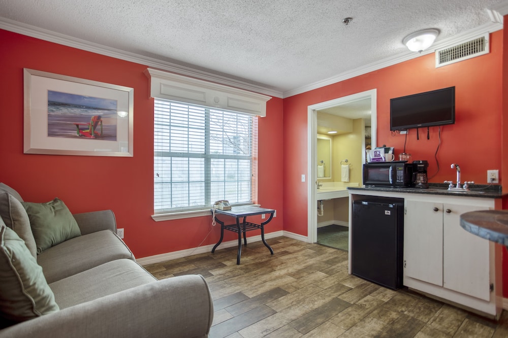 Edgewater Inn Biloxi Beach - photo 28