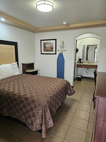 Carrizo Inn - photo 11
