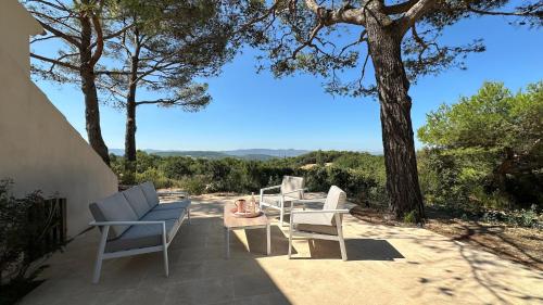 La Canopee Bastide Sur Les Hauteurs de Lourmarin — hotel in Lourmarin