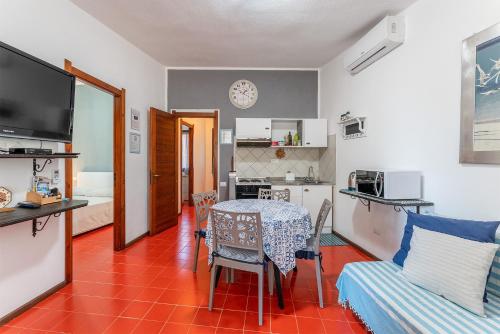Casa Jaime 350m to beach SouthSardiniaHolidays — 4-Star Luxury Hotel in Pula, Italy