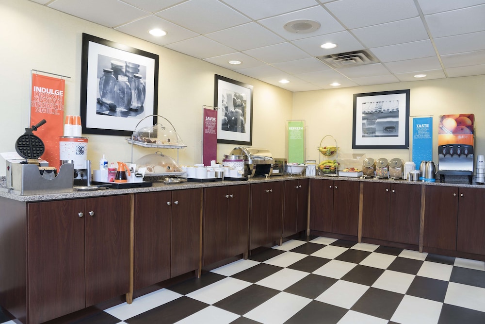 Hampton Inn Cincinnati Airport South - photo 33