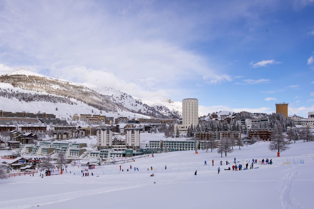 TH Sestriere Olympic Village — 4-Star Luxury Hotel in Sestriere, Italy