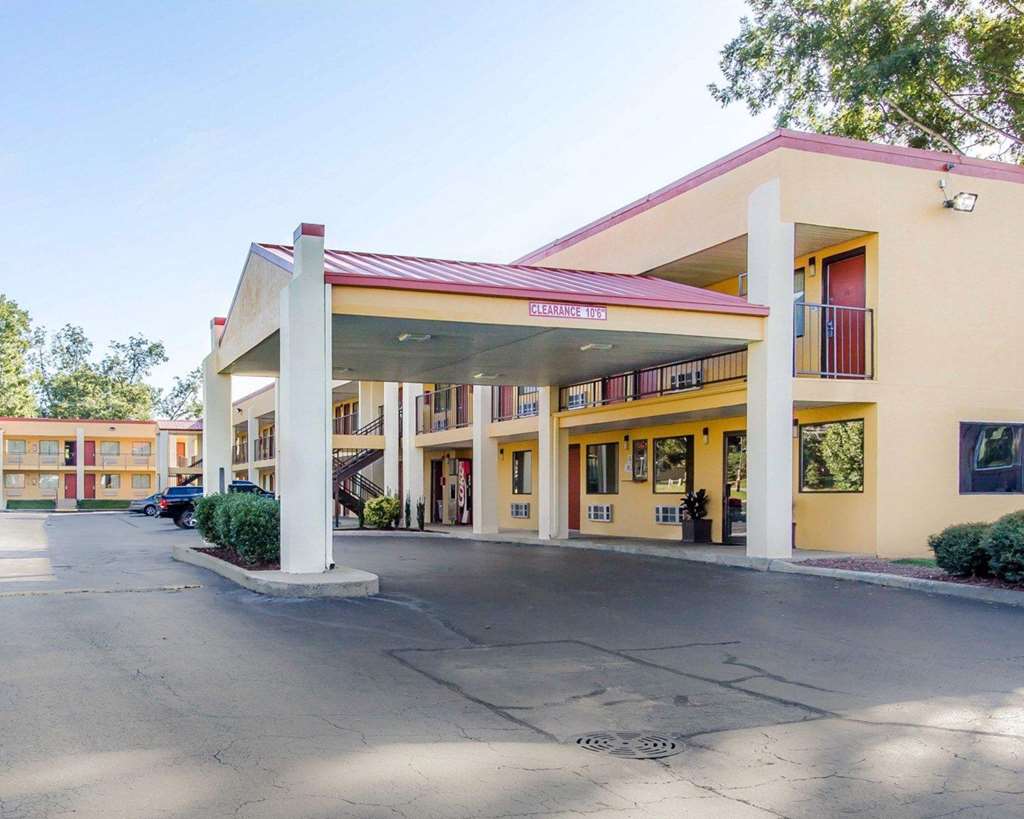 Econo Lodge Lanett - last minute hotel in Lanett
