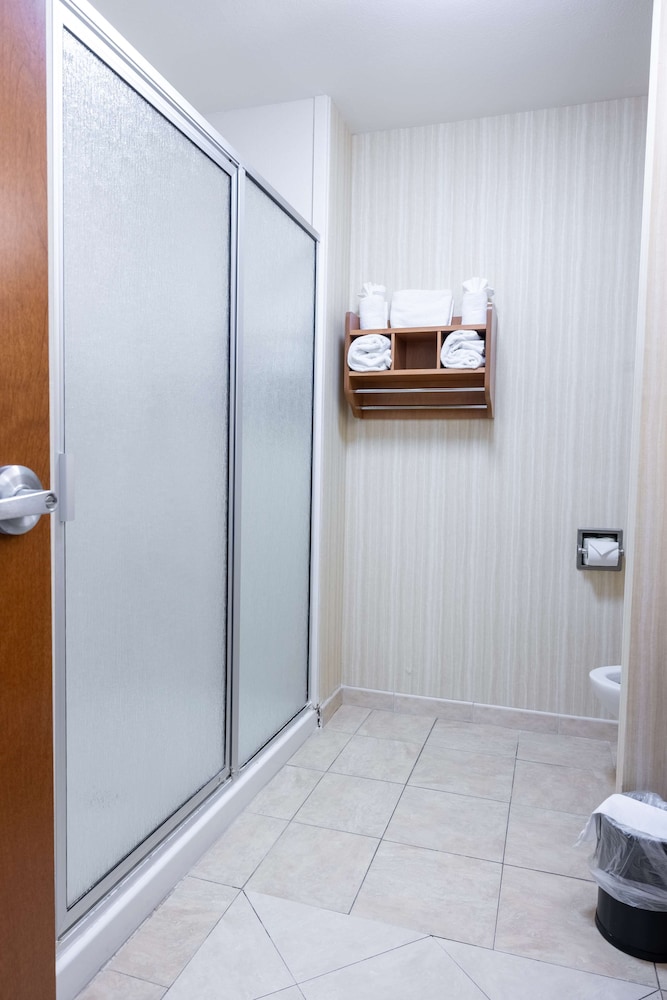 Hampton Inn Alice - photo 34