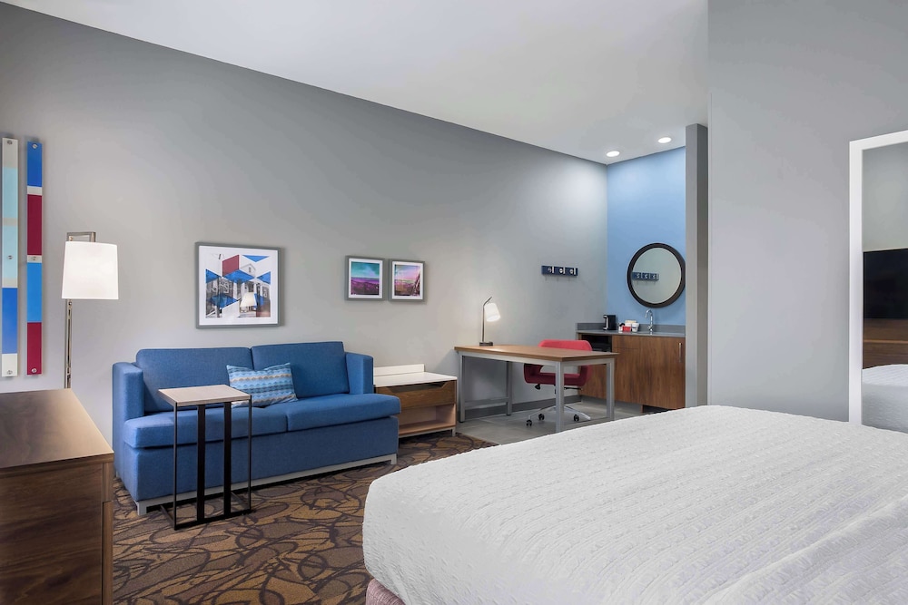 Hampton Inn & Suites Birmingham Pelham - photo 18